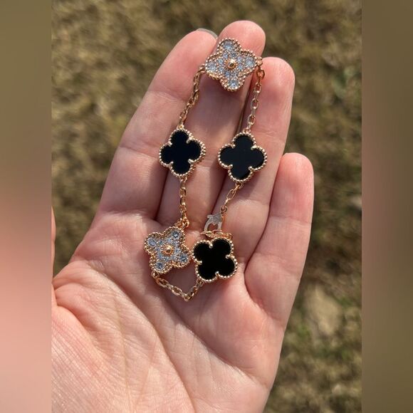 Lucky Alhambra Clover Bracelet Rose Gold Black Stones With Logo - Picture 8 of 11
